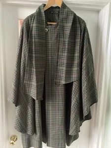 Vintage Avoca 100% Wool Cape - Picture 1 of 8