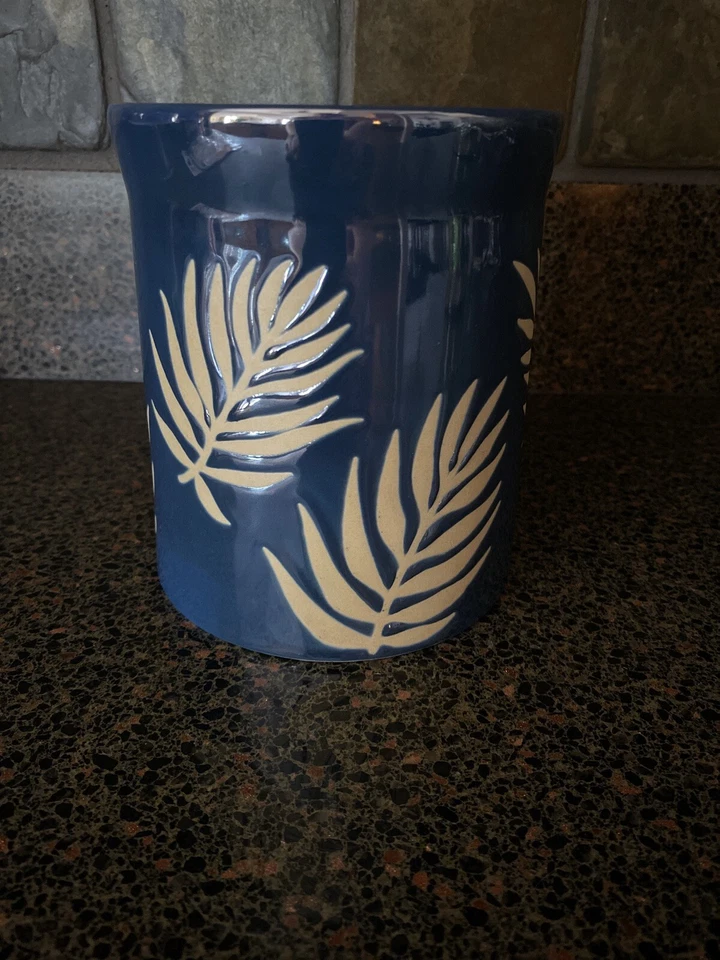 Bath & Body Works Blue Palm Fronds Ceramic Pedestal 3 Wick Candle Holder