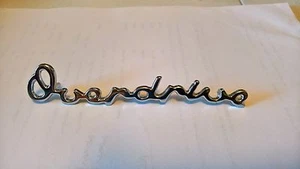 MOTIVO INSIGNIA Triumph Spitfire Overdrive Script 603906 emblema cromado - Imagen 1 de 5