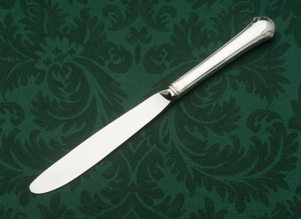 Cuchillo de lugar individual con mango de ley Chippendale by Towle 8,75", ligeramente usado Foto 1 de 1