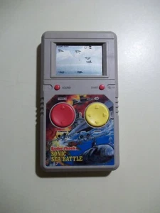 Radio Shack Sonic Sea Battle Electronic Handheld Game - Picture 1 of 5