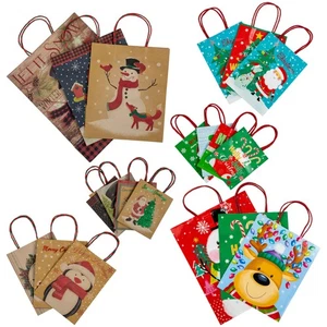 Bolsas de regalo Northlight de 20 unidades de papel surtido con temática navideña - Imagen 1 de 8