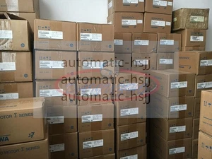 1PC NEW Yaskawa SGM-01A3SU21 AC SERVO MOTOR .87AMP 200V 100W - Picture 1 of 1