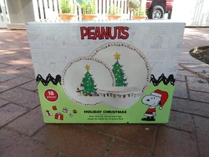 New Peanuts Holiday Christmas Fine Ceramic Dinnerware Set Snoopy Woodstock 18pc - Picture 1 of 9