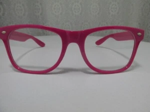 Fashion Sunglasses Men Women Retro Vintage Style Magenta Glasses New - Picture 1 of 11