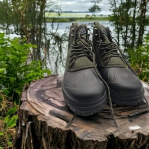Palladium Waterproof Black & Green Boots w/ Rubber Toe Size Men's 12 Great Cond - Picture 1 of 11