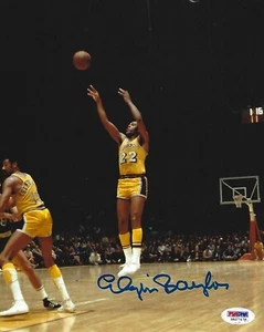 Elgin Baylor Signed Lakers Basketball 8x10 Photo PSA/DNA COA Picture Autograph - Picture 1 of 24
