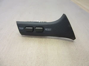 LEXUS LS UCF30  Leiste Armaturenbrett Schalter Trip  Reset 84975-50968-03F (107) - Bild 1 von 6