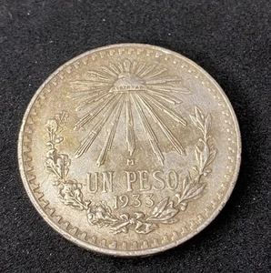 1933 Mexico Un Peso 0.7200 Silver ASW 0.3857 Free Shipping - Picture 1 of 2