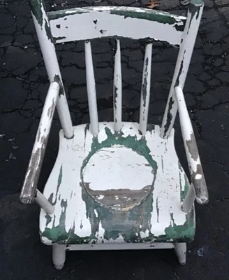 Silla Shabby Chic Antigua Antigua Rara ~ Pintura Verde Original Bajo Chip Acabado Blanco Foto 1 de 4