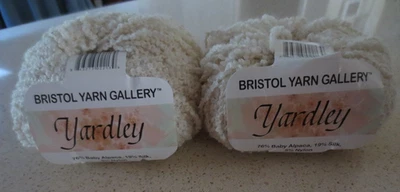 2 Bristol Yarn Gallery YARDLEY Color 100 76% Bebé Alpaca 19% Seda 5% Nylon Foto 1 de 4