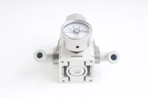 SMC IRV10-LC06 Pressure Regulator 3/4", airline - Picture 1 of 4