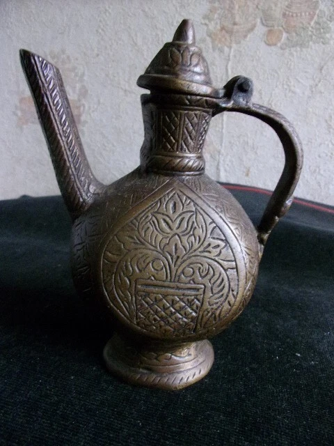 ANCIENNE FIOLE EN BRONZE ASIE - Photo 1/1