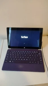 Microsoft Surface 32GB with windows RT 8.1 Tablet & keyboard US version - Picture 1 of 4