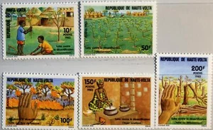 Upper Volta Upper Volta 1983 914-18 Combat Spread Desert Stop Desert ** - Picture 1 of 1