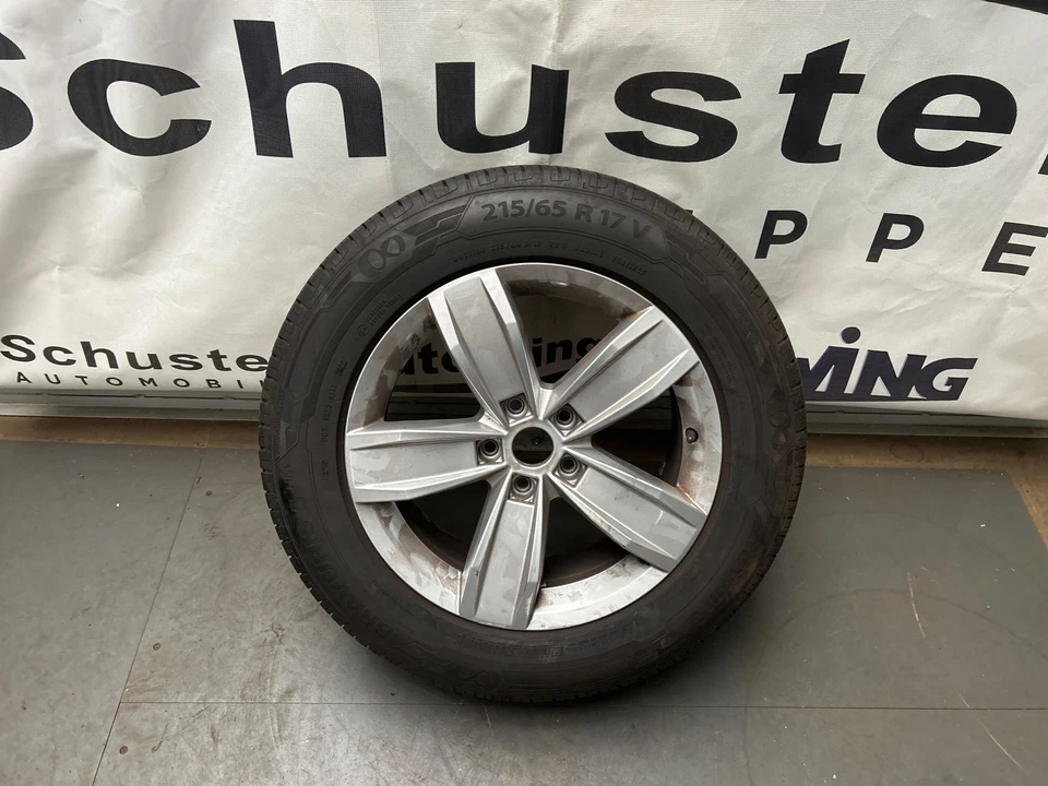 Original VW Passat Sommerrad/Sommerkomplettrad Alu 17 Zoll - Bild 1 von 1