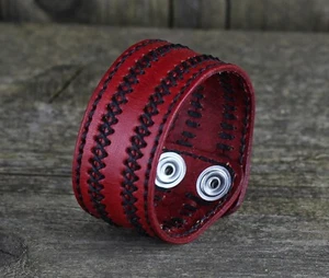 Pulsera de cuero rojo, brazalete de mujer, pulsera de hombre, accesorios de cuero. - Imagen 1 de 8