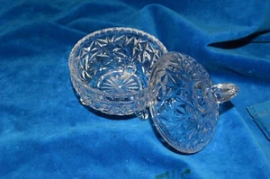 Konfektschale mit Deckel, rund aus Glas. - Bild 1 von 2