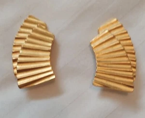 Vintage Handarbeit signierte atemberaubende Statement goldfarbene Clip-On Ohrringe - Bild 1 von 6