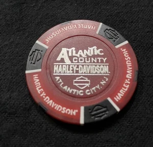 Atlantic City, New Jersey Atlantic County Harley Poker Chip / Rot & Schwarz  - Bild 1 von 3