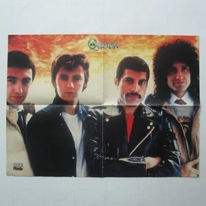 Queen 'Play The Game' 1980 Fold-Out Music Magazine Poster (Freddie Mercury) - Imagen 1 de 4