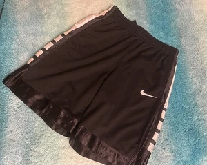 NEU Nike Jungen Dri-FIT Elite Basketball Shorts SCHWARZ/WEISS Gr. XL - Bild 1 von 5
