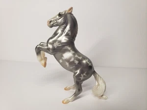 Breyer Stablemate Lipizzaner Metallic Silver Sabino Pinto Cut Brilliance Set - Picture 1 of 6