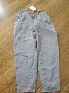 NWT! Women's Fabletics Raincloud/Pink Tint Woven Hike Pant Tall-Size L/10 - Picture 1 of 6