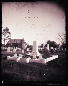 ANTIQUE GLASS NEGATIVE, FC PHILPOT, LIMERICK ME, CEMETERY PLOT MARKED "FRANK" - Picture 1 of 4