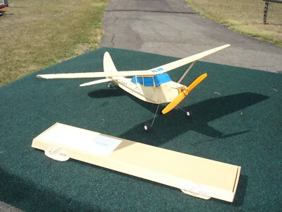 Squint Scale Park Flier L19 Bird Dog - Image 1 of 2