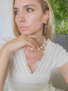 Pendientes de colección Givenchy Paris enchapados en tono dorado martillados texturizados con clip - Imagen 1 de 7