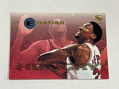 1994-95 SkyBox E-Motion Basketball #13 - Scottie Pippen - Chicago Bulls - Image 1 of 2