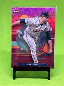 TARIK SKUBAL 2025 Topps Finest MAGENTA REFRACTOR Detroit Tigers 264/300 - Picture 1 of 2