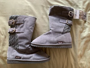 MUKLUK WINTER BOOTS FLEECE LINED WATER RESISTANT NWT SZ 7 - Picture 1 of 5