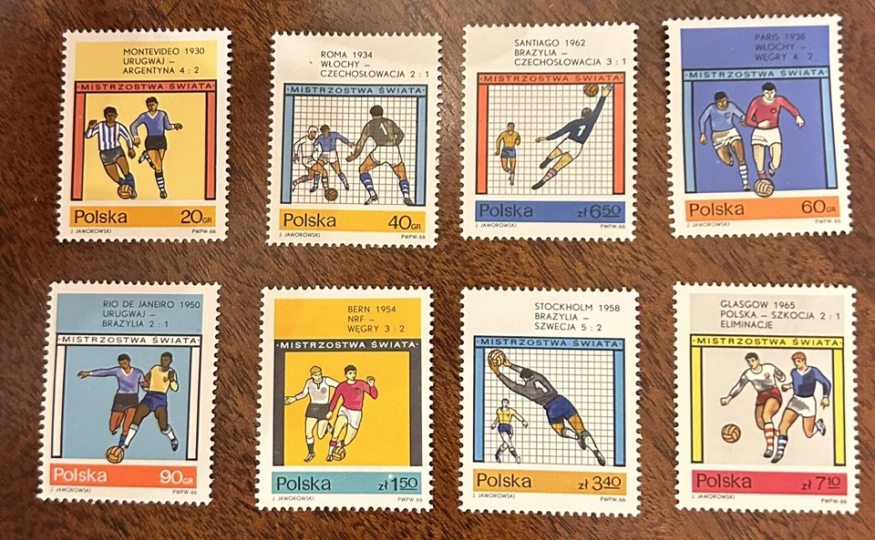 Polônia: 1966. Conjunto completo de 8 jogos de futebol mundial MNH SC#1405-1412. Lote #SB-2997 - Imagem 1 de 1