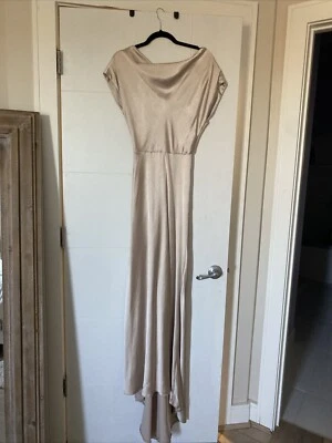 Vestido de dama de honor Champagne Foto 1 de 4