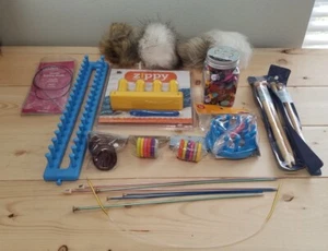 Strickzubehör Posten Webstühle, Nadeln, Bommelbommel, Knöpfe - Bild 1 von 13