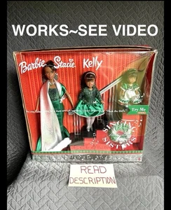 Barbie Singing Holiday Sisters Barbie Stacie und Kelly Afroamerikanerin LESEN - Bild 1 von 24