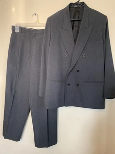 City Streets 2-teiliger grauer Anzug Gr. 38 Zweireiher Jkt 34x27" Hosenmaschine war - Bild 1 von 18