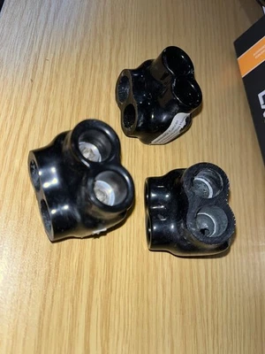 Conectores Morris 97107 negro aislado 2 conductores empalme de entrada lateral único 3/0 Foto 1 de 3