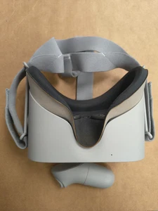 Oculus Go 64GB Standalone All-in-One VR Headset MH-A64 WITH CONTROLLER - Bild 1 von 5