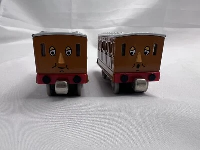 Annie & Clarabel Thomas & Friends Diecast Take N Play Tank Engine Trains 2002 Foto 1 de 4