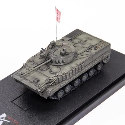 ARTISAN 1/72 Russian BMP-3 Infantry Fighting Vehicle + Red Flag Finished Model - Image 1 of 4