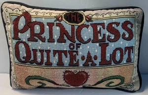 Almohada Mary Englebreit 11"x7", Princesa de Quite-A-Lote - Imagen 1 de 4