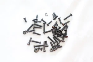 AB6-001 team associated rc10 B6.2D screws lot - Picture 1 of 1