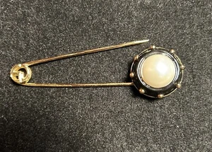 New  St.John  Gold Tone Black Enamel Pearl Logo Paper Clip Style Brooch Pin - Picture 1 of 7