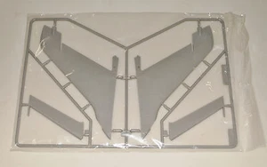 TRUMPETER F-105D THUNDERCHIEF 02201 ⭐TEILE⭐ ANGUSS D-TAIL & RUDER 1/32 - Bild 1 von 3