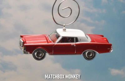 红色经典 1969 年林肯大陆马克 III 圣诞树装饰品 Adorno — 第 1/4 张图片