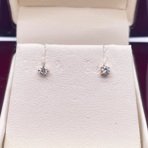18ct White/Yellow Gold Diamond Children's Earrings 0.14ct Child friendly - Picture 1 of 8