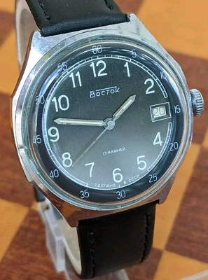 Vintage Soviet wristwatch VOSTOK mechanical 2409.A 17 jewels made in USSR - Image 1 of 4